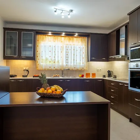 Artemis A&b Villa *