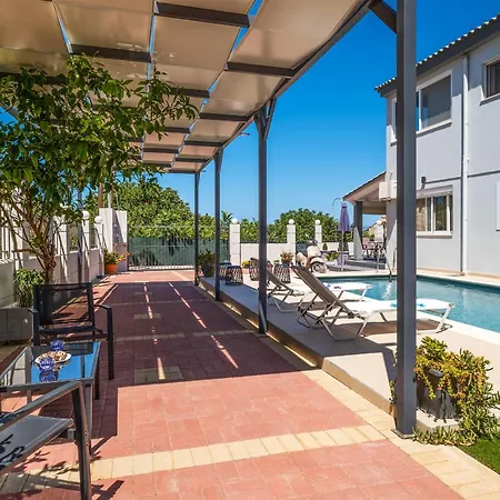 Villa Artemis A&b